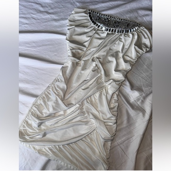 Strapless rouched cream going out cream White embellished Dress size small Y2K - Picture 3 of 8